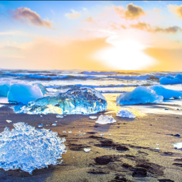 雷克雅未克+蓝湖+斯奈山半岛+蓝冰洞+米湖+雷克雅未克观鲸12日11晚私家团