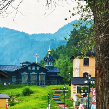 哈尔滨+吉林市+长白山+镜泊湖5日4晚私家团