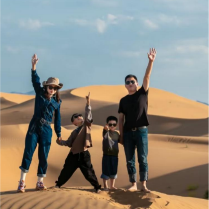包头+鄂尔多斯草原旅游区+成吉思汗陵+响沙湾5日4晚拼小团