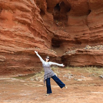 内蒙古乌海乌海湖+西部梦幻峡谷+甘德尔山生态景区+拉僧庙+乌海湖休闲度假旅游区2日1晚跟团游