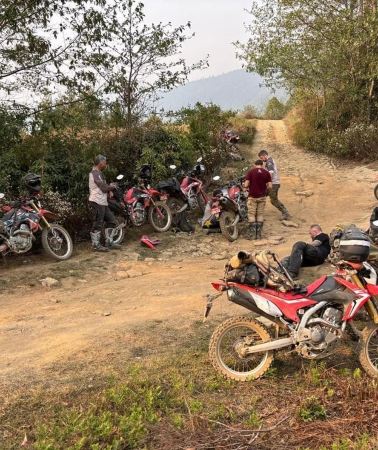 6D5N • Kathmandu 6-Day Motorbike Tour: Pokhara & Chitwan Safari