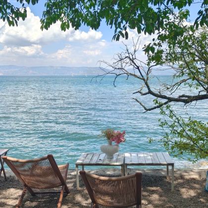 云南昆明+弥勒+普者黑景区+碧色寨风景区+元阳+建水+抚仙湖6日5晚私家团