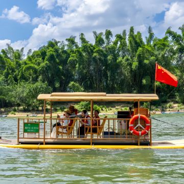 广西桂林+阳朔+漓江+南宁+德天瀑布+通灵峡谷7日6晚跟团游