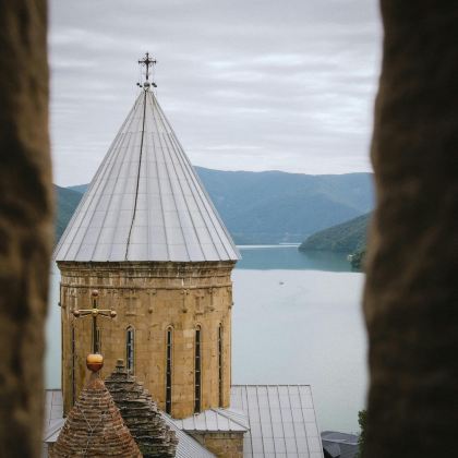 阿塞拜疆+格鲁吉亚+亚美尼亚9日8晚私家团