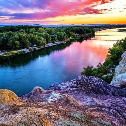 新疆乌鲁木齐+北疆+喀纳斯景区+禾木风景区7日6晚跟团游