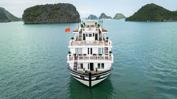 2D1N · Group Tours · The Best Halong Bay Overnight Cruise– CozyBay Grand-All Inclusive