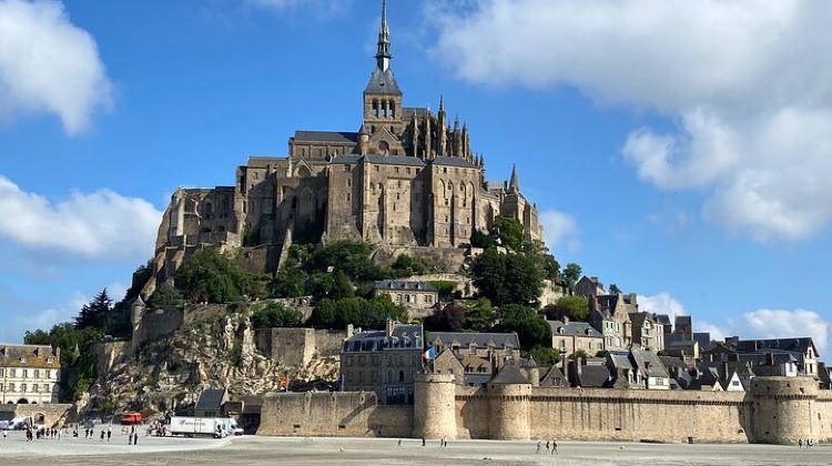 2-Day 2 day Omaha Utah Mont Saint Michel Live Guided Small Group15