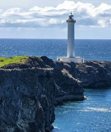 4D3N • Year Round Okinawa Coastal Tour: Diving Aquarium Experience + Naha Downtown Hotel Stay + Kokusai-dori American Village Landmarks + Kouri Island Beach Highlight