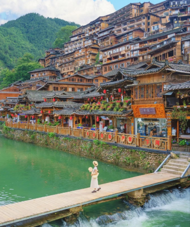 6日5晚 • 8 人純玩小團＋貴州黃果樹景區＋西江千戶苗寨＋荔波小七孔＋萬峯林景區＋馬嶺河峽谷景區