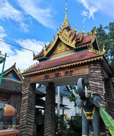 4D3N • Xishuangbanna: Rainforest trekking & rubber tapping experience + Manting Park photoshoot + floating afternoon tea + Mekong River Night Bonfire Party VIP seating