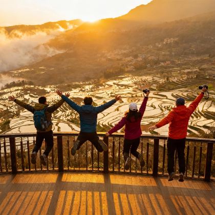 昆明+建水+元阳+普者黑景区+抚仙湖6日5晚私家团