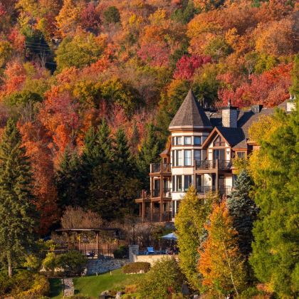 多伦多+渥太华+魁北克城+蒙特利尔+圣安妮大峡谷12日10晚私家团