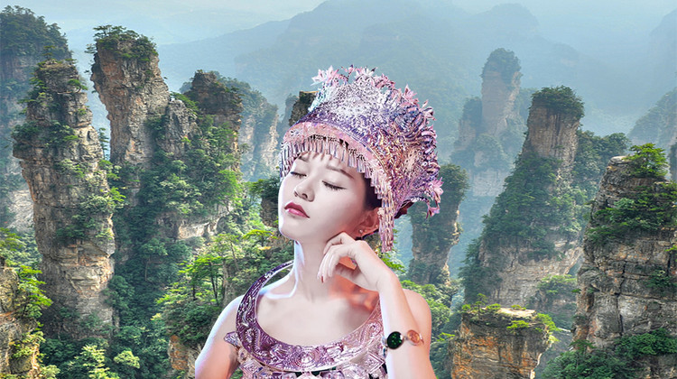 张家界+武陵源+天门山5日4晚跟团游· 张家界进出-免费接送站•省去长沙汽车中转时间•游玩 『经典人气双玻+武陵源核心景区森林公园』• 赠『魅力湘西演出+峡谷游船+百龙天梯上行』 天门山【索道往返】探秘【天门洞】