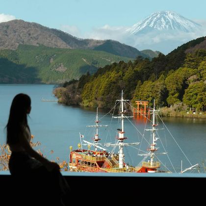 日本东京+富士山+河口湖+箱根神社+芦之湖游船2日1晚跟团游