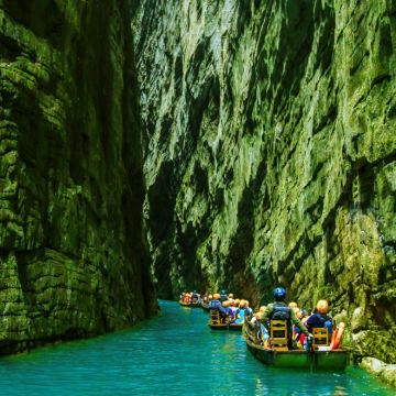 恩施大峡谷+神农架风景区6日5晚私家团