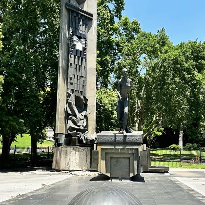 阿根廷布宜诺斯艾利斯+乌斯怀亚+埃尔卡拉法特+火地岛国家公园+冰川国家公园6日5晚拼小团