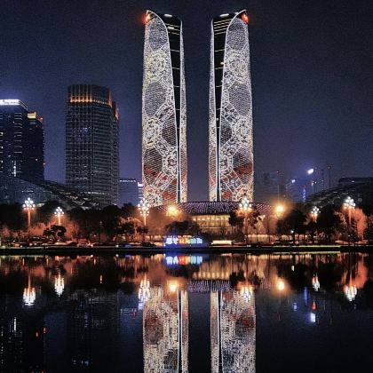 成都+成都大熊猫繁育研究基地+三星堆博物馆4日3晚私家团