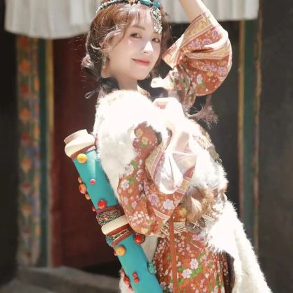 成都+海螺沟+神仙包景区+新都桥+稻城亚丁+波密+林芝+羊卓雍错11日10晚拼小团