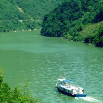 汉中+汉中龙头山国际旅游度假区+勉县武侯祠博物馆+兴汉胜境+安康汉江三峡+雁山瀑布+瀛湖风景区+南宫山国家森林公园6日5晚私家团