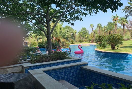 悦兮半岛温泉旅游图片