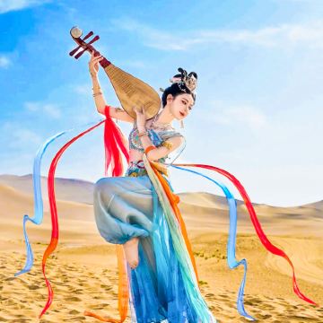 青海湖景区+茶卡盐湖+黑独山+莫高窟+张掖丹霞8日7晚拼小团