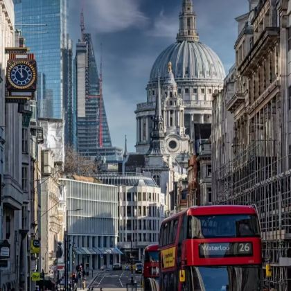 英国11日9晚私家团