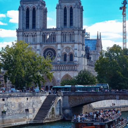 法国+瑞士11日9晚拼小团