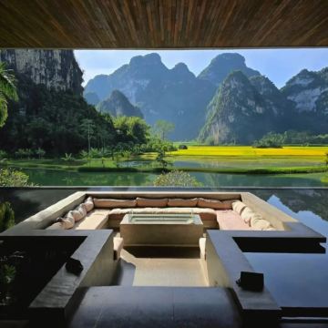 崇左+德天跨国瀑布景区+明仕田园+古龙山大峡谷+鹅泉+峒那屿湾景区5日4晚拼小团