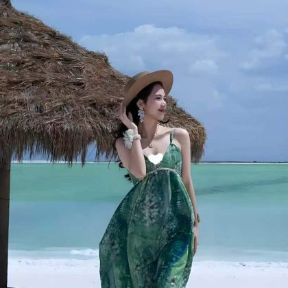 青海湖景区+茶卡盐湖+察尔汗盐湖+敦煌莫高窟+张掖6日5晚拼小团