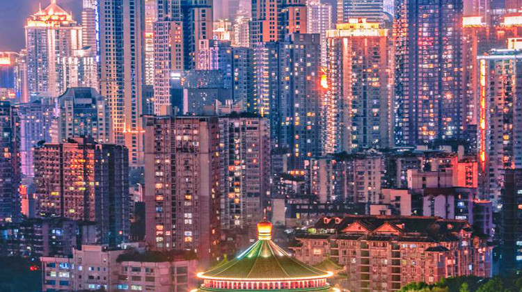 恩施土家族苗族自治州+重庆6日5晚私家团·【从北纬30度的秘境到8D魔幻城市的双重体验】 恩施大峡谷 云海在身边流动【洪崖洞看现实版本的“千与千寻”】5钻酒店奢住+1晚峡谷高端民宿  向导包车游 管家1V1服务·
