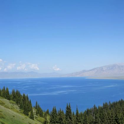 新疆+那拉提旅游风景区+赛里木湖2日1晚跟团游