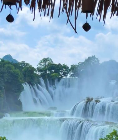 5D4N • Beihai & Chongzuo Combined tour: tips included, transnational waterfall, popular blue cave coffee, Mingshi pastoral bamboo rafting, Weizhou Island circuit tour