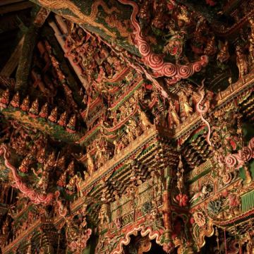 万荣县飞云楼景区+后土祠+关帝庙+运城盐湖+永乐宫+广胜寺+平遥古城+双林寺+山西王家大院+小西天+山西黄河壶口瀑布旅游区5日4晚拼小团