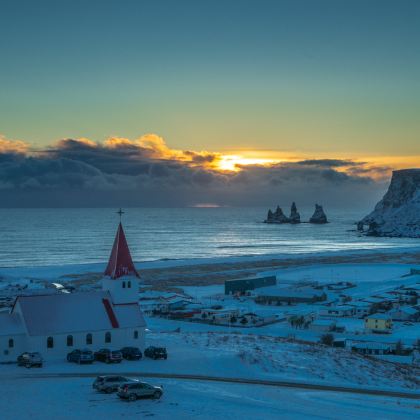 冰岛+黄金旅游圈+黑沙滩+冰河湖3日2晚私家团