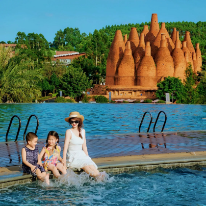 云南昆明+抚仙湖+建水+蒙自+普者黑风景区+弥勒6日5晚私家团