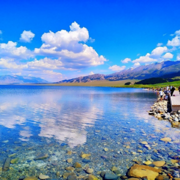 新疆乌鲁木齐+北疆+喀纳斯景区+禾木风景区+赛里木湖+可可托海8日7晚私家团