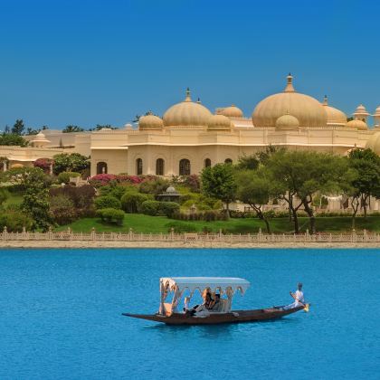 新德里+阿格拉+斋浦尔+乌代布尔+孟买10日9晚跟团游