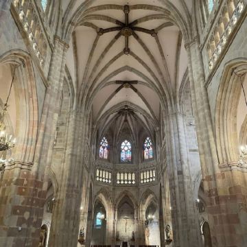 西班牙毕尔巴鄂+圣塞瓦斯蒂安+葡萄牙波尔图8日6晚拼小团