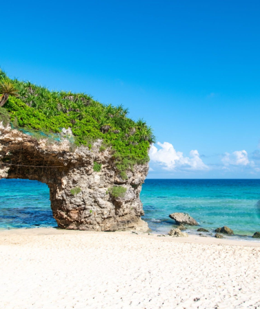 6天5晚 • 沖繩 + 美麗海水族館 + 古宇利島絕景 + 美國村漫遊 那霸市區5晚｜全程專車輕鬆暢遊沖繩
