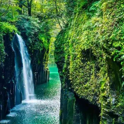 日本九州+福冈+佐贺+熊本+鹿儿岛+宫崎+别府+黑川温泉12日11晚私家团