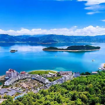 莽山五指峰景区+高椅岭旅游区+东江湖旅游区5日4晚拼小团