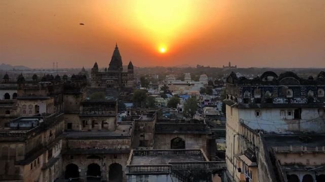 15-Day Essential India Palaces＆Traditions Tour·Delhi, Jaipur, Agra and Varanasi | Taj Mahal, Amber Fort, Ganges River and Hawa Mahal