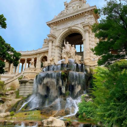 巴黎+尼斯+卢浮宫+凡尔赛宫+圣米歇尔山修道院+香波堡+天使湾+教皇宫14日13晚私家团