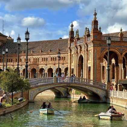 西班牙8日7晚拼小团