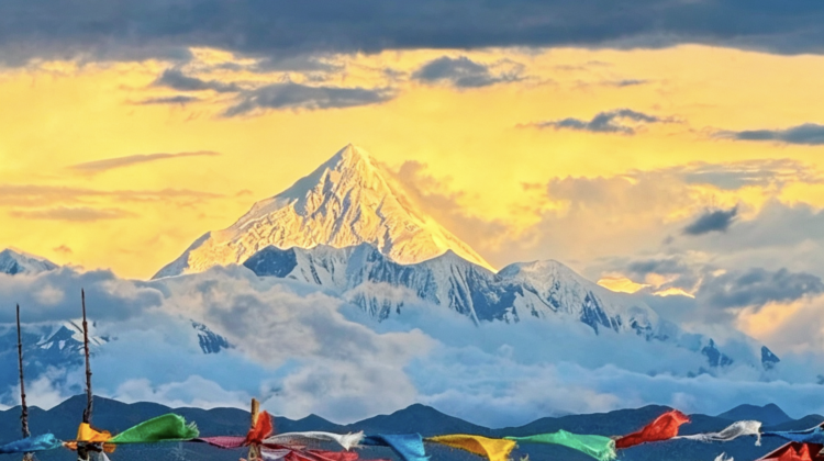 2D1N · Group Tours · Yuzixi + Gediram Sky Grassland + Jiagenba + Honghaizi 