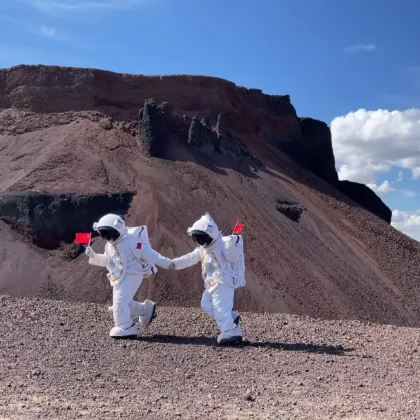 内蒙古呼和浩特+希拉穆仁草原+响沙湾+乌兰哈达火山地质公园5日4晚私家团