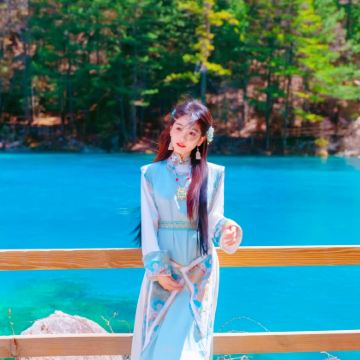 成都+九寨沟+四姑娘山景区4日3晚拼小团