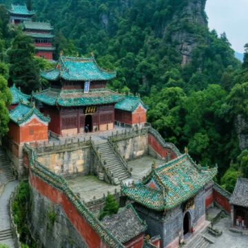 宜昌+两坝一峡+神农架+武当山风景区6日5晚私家团