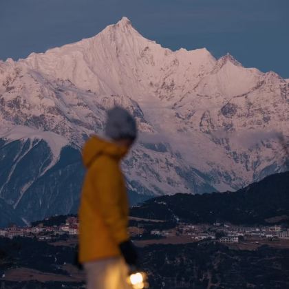 云南丽江+大理市+香格里拉+泸沽湖+梅里雪山国家公园10日9晚拼小团
