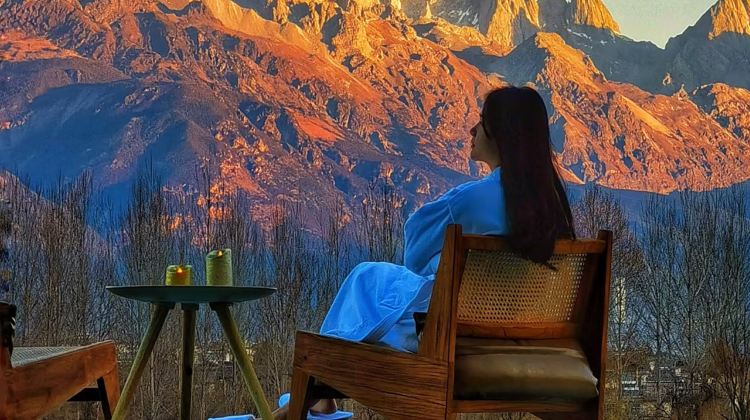 昆明+大理市+丽江+玉龙雪山6日5晚跟团游·自营20人团 5钻海景房 2+1VIP车 限定蓝花楹+雪山大索登顶+私人游艇+双旅拍+下午茶